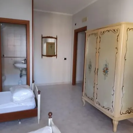 Con Parcheggio Gratuito All'interno *